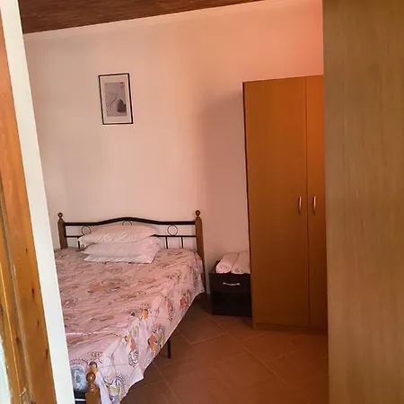 公寓 ανώγειο Studio με 2 Néa Péramos